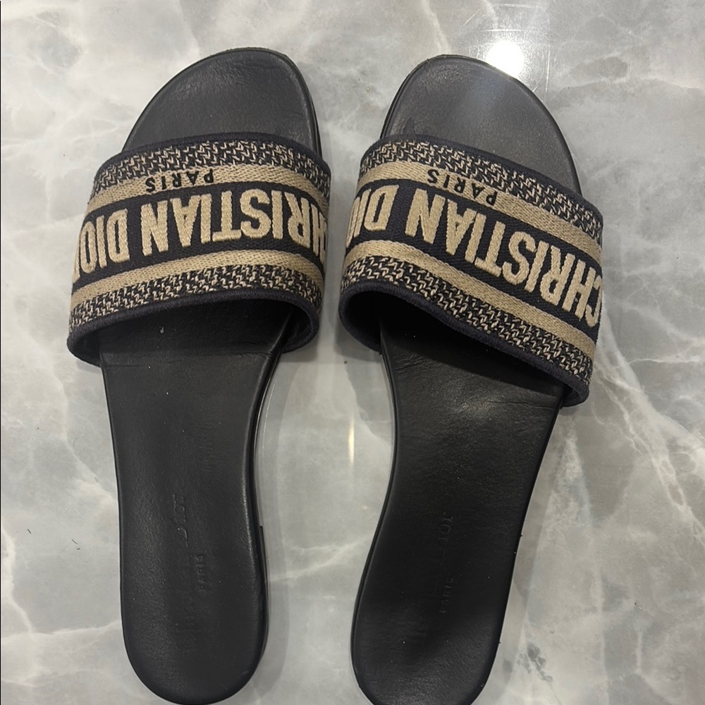 Dior Dway slide
